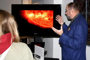 Grey presents a video on Solar activity